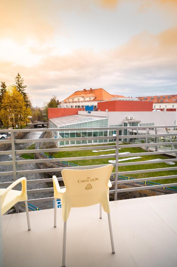 Ubytovanie Biely Dom Stubnyafürdő Kültér fotó